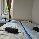 Urban Nomad And In Center Hostal