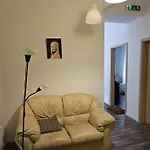 Hostal Urban Nomad And In Center