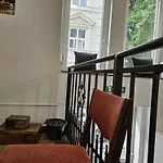 Urban Nomad And In Center Hostal Budapest