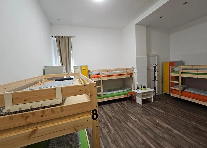 Urban Nomad And In Center Hostel