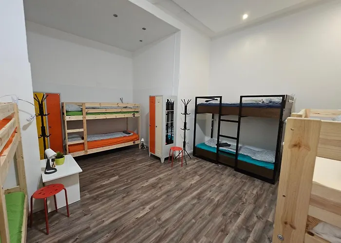 Urban Nomad And In Center Hostel