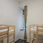 Hostel Urban Nomad And In Center