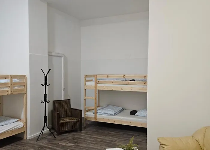 Urban Nomad And In Center אכסניה בודפשט